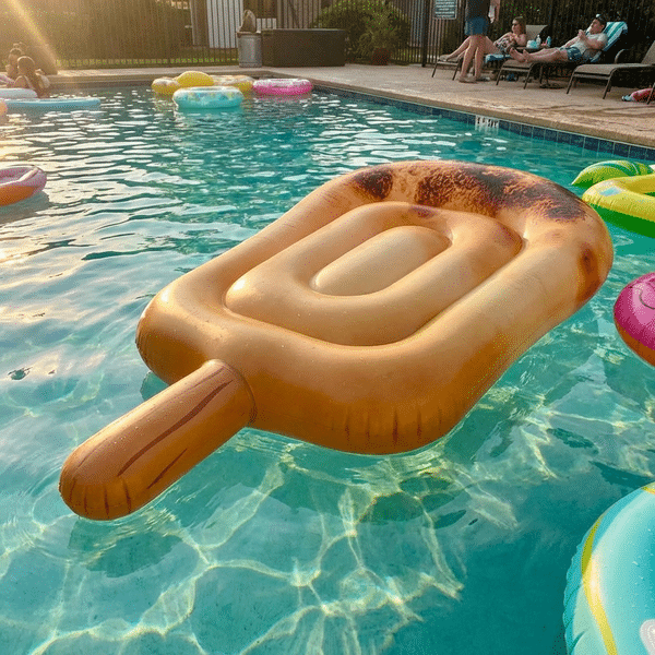 The S'more — in your pool